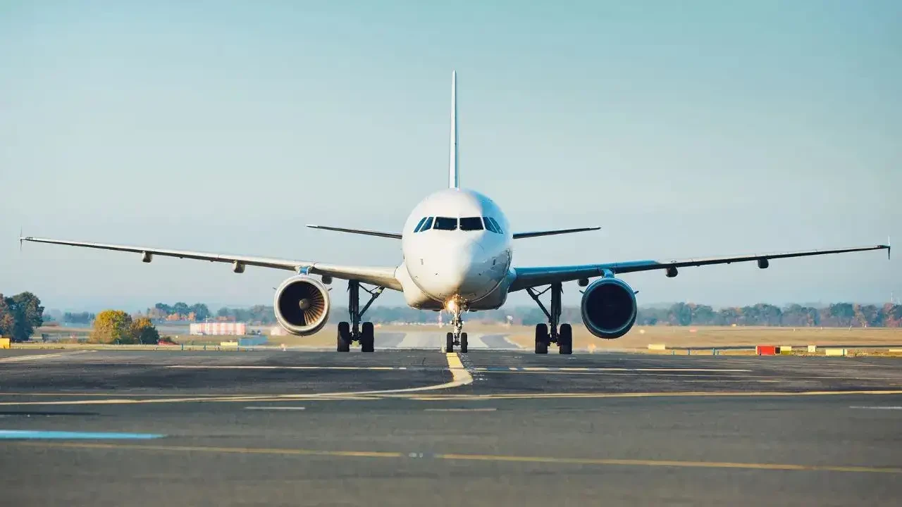 डीजीसीए ने बदले टिकट रिफंड नियम, 48 घंटे में रद्द या बदलने का विकल्प लागू