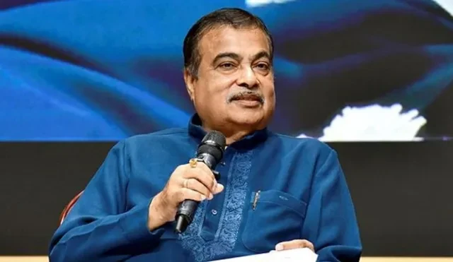 सरकार सड़क सुरक्षा के लिए ला रही 'ग्रेड' आधारित ड्राइविंग लाइसेंस प्रणाली