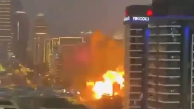 दुबई शहर के बीचों-बीच गिरा ईरान का खतरनाक ड्रोन, जोरदार धमाका