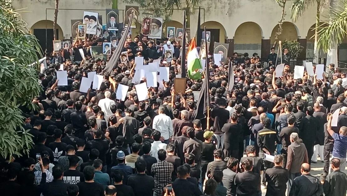 मुजफ्फरनगर: शिया समुदाय ने खामेनेई की हत्या के विरोध में निकाला जुलूस