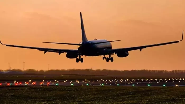 मध्य पूर्व संकट का असर आईजीआई एयरपोर्ट पर, 100 से अधिक अंतरराष्ट्रीय उड़ानें रद्द