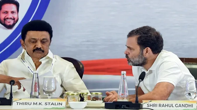 तमिलनाडु में डीएमके-कांग्रेस के बीच सीट बंटवारे पर गतिरोध, बातचीत जारी
