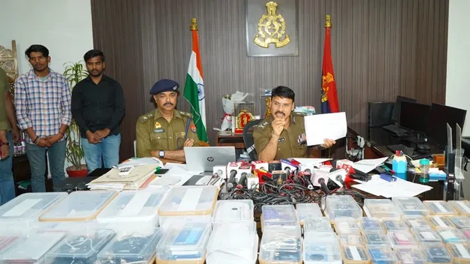 नजीराबाद में लोन के नाम पर फर्जी फर्म का भंडाफोड़, 250 करोड़ की जीएसटी चोरी, दो गिरफ्तार