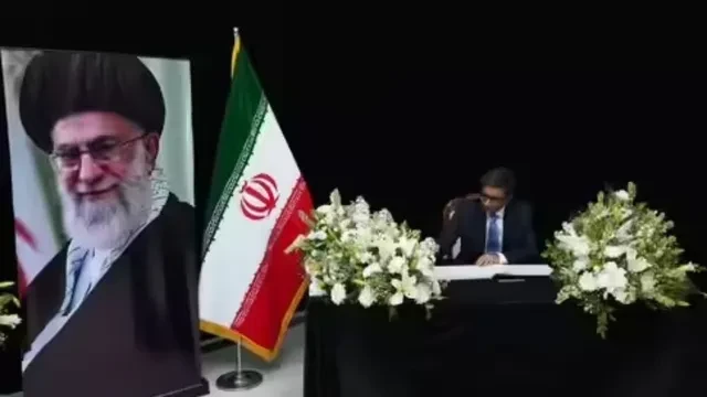 खामेनेई की मौत पर भारत ने व्यक्त किया शोक, कंडोलेंस रजिस्टर में किए हस्ताक्षर