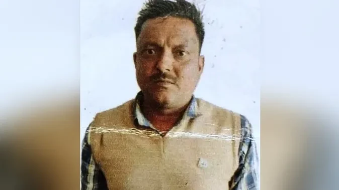 मेरठ: बंदरों ने दिव्यांग किसान पर किया हमला, छत से गिरकर मौत