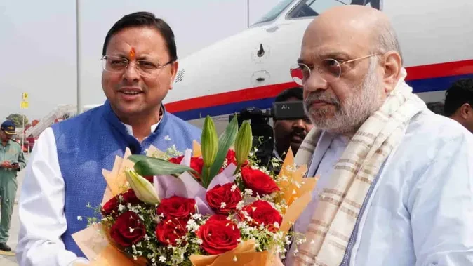 धर्मनगरी पहुंचे अमित शाह, धामी ने किया स्वागत, 427 करोड़ की योजनाओं की दी सौगात