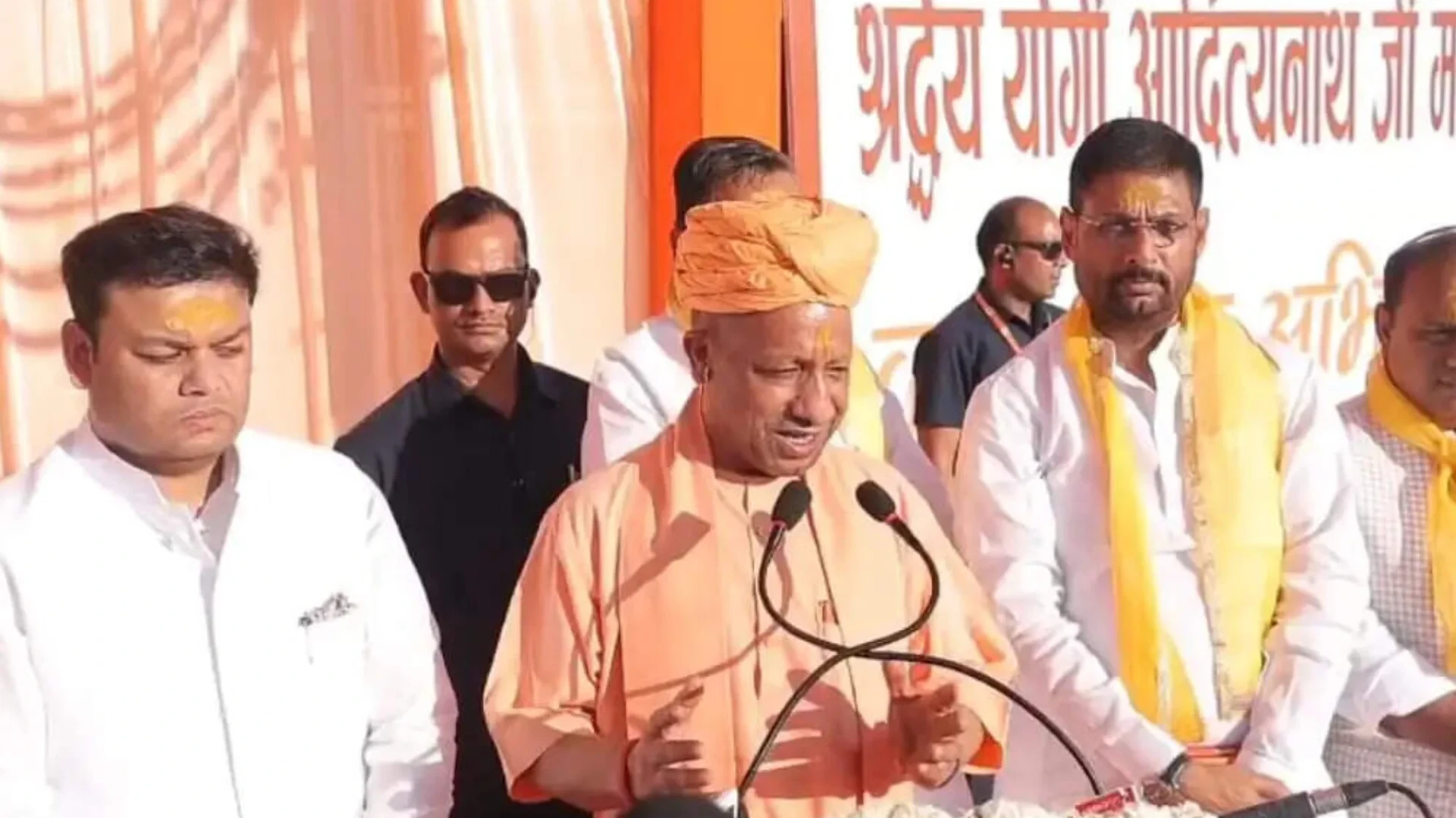 कन्हैया की कृपा हुई तो मथुरा में भी होगा भव्य मंदिर निर्माण: सीएम योगी