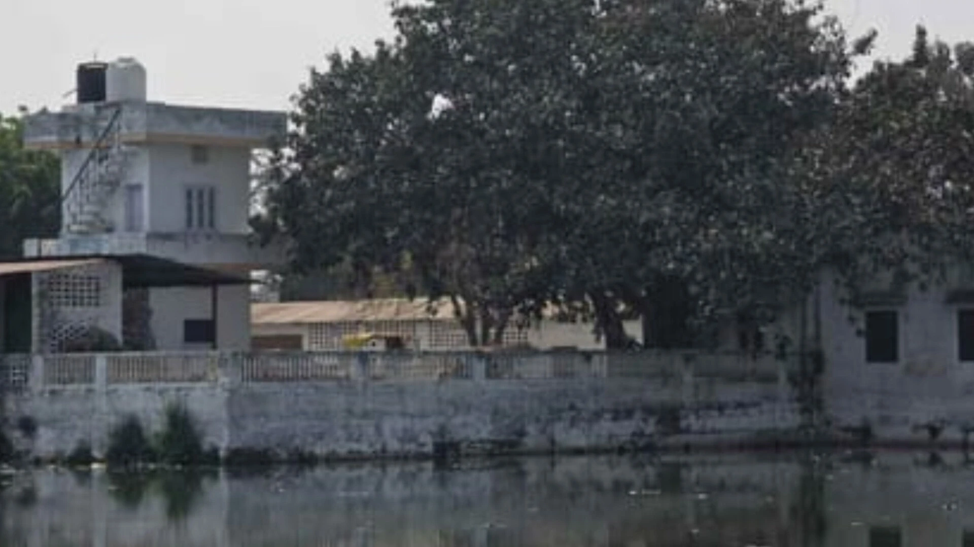 संभल में सरकारी जमीन पर मस्जिद-दरगाह और मकान! जल्द चलेगा बुलडोजर