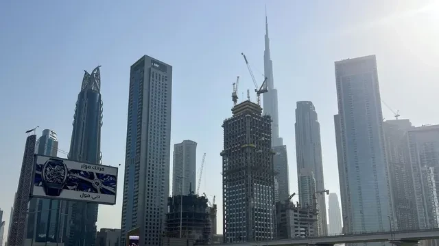 ईरान का दुबई में फिर ड्रोन अटैक, पोर्ट के पास ब्रिटिश सेना का जहाज ब्लास्ट