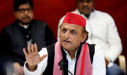अखिलेश यादव ने यूपी में गैस संकट को लेकर भाजपा पर साधा निशाना