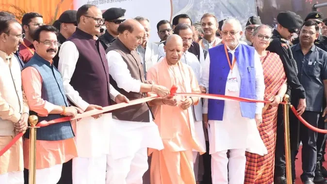 राजनाथ सिंह और योगी ने जनता को समर्पित किया नया ग्रीन कॉरिडोर