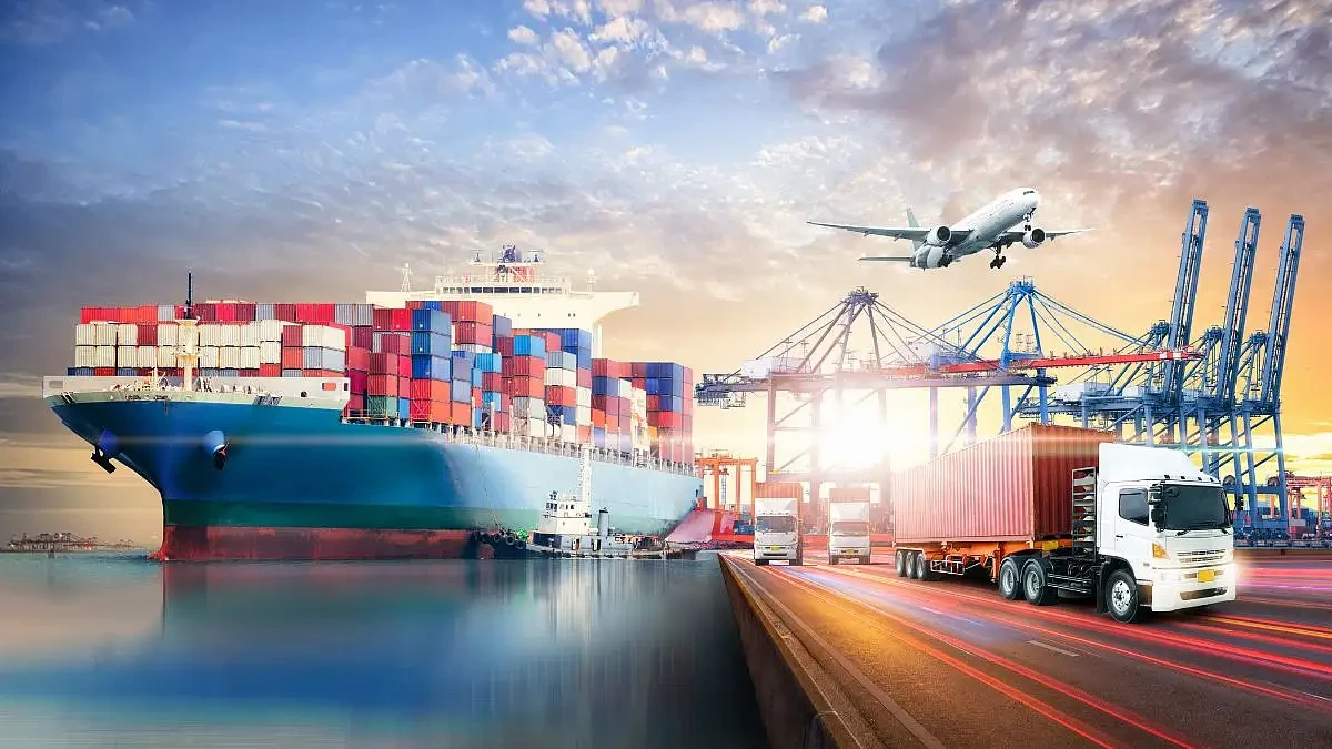 वैश्विक अस्थिरता के बीच फरवरी में भारत का व्यापार घाटा घटा