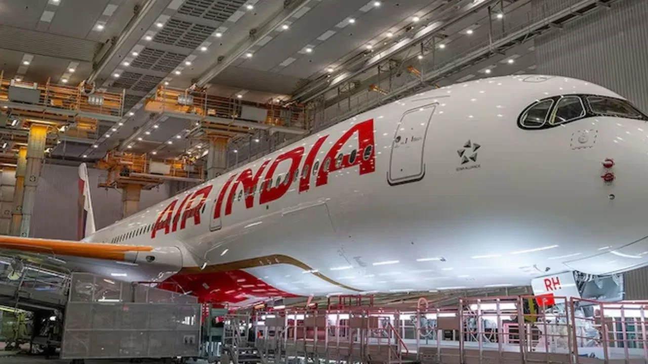 एअर इंडिया की न्यूयॉर्क-दिल्ली फ्लाइट तकनीकी जांच के चलते शैनन एयरपोर्ट पर डायवर्ट