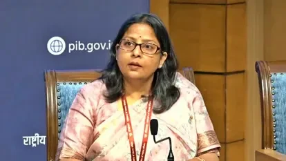 पश्चिम एशिया संकट के बीच भारत में ईंधन सुरक्षित, पेट्रोलियम मंत्रालय ने दी राहत