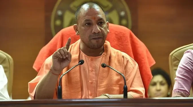 गैस और ईंधन की आपूर्ति में सख्ती, यूपी में अब तक 12 वितरक एफआईआर का शिकार