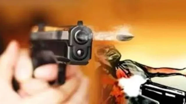 मथुरा में पुलिस-मुठभेड़: दो शातिर गिरफ्तार, एक बदमाश घायल