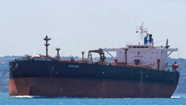 भारत की बढ़ती ताकत: चीन की बजाय भारत की ओर मुड़ा रूसी ऑयल टैंकर