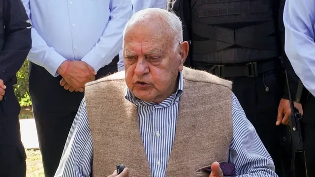 फारूक अब्दुल्ला पर हमला: पुलिस ने लोगों से मांगी घटनास्थल की फोटो-वीडियो