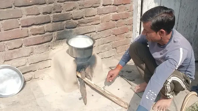 मैनपुरी: गैस सिलिंडर नहीं मिला, दो बच्चों और पति को छोड़ पत्नी चली गई मायके