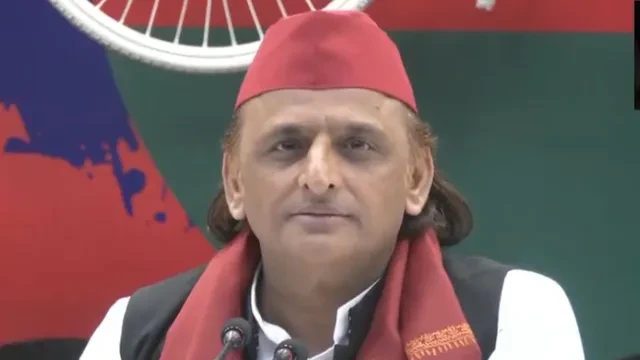 ‘हथेली गरम तो पुलिस नरम’, अखिलेश यादव ने कानून-व्यवस्था पर साधा निशाना