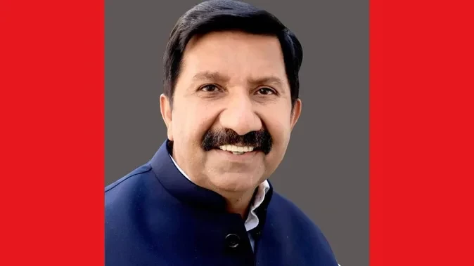 हिम बस पास योजना: सरकार विद्यार्थियों की सुविधा और शुल्क का करेगी मूल्यांकन