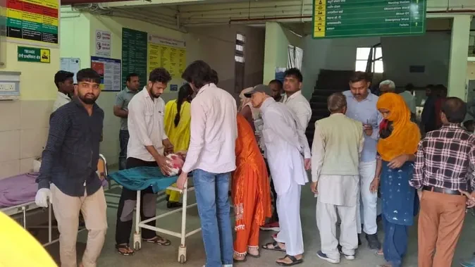 बहादुरगढ़ में लापरवाह कैंटर चालक के दो हादसे, तीन की मौत, चार घायल