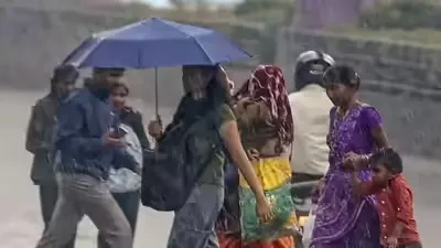 दिल्ली में मार्च की बारिश ने बनाया नया रिकॉर्ड, मौसम विभाग ने दी चेतावनी