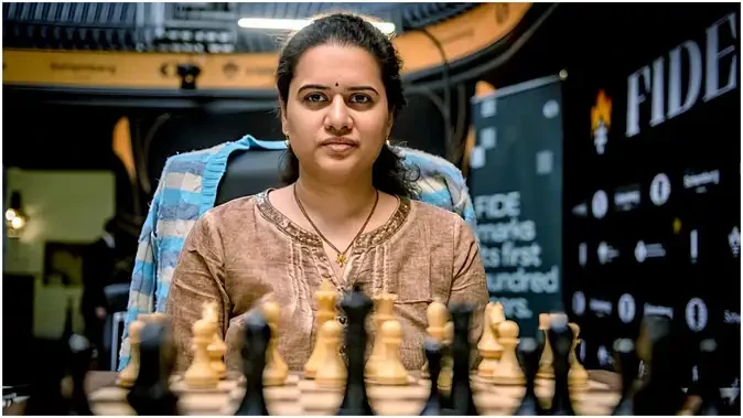 पश्चिम एशिया तनाव के बीच कोनेरू हंपी ने कैंडिडेट्स टूर्नामेंट से लिया नाम वापस