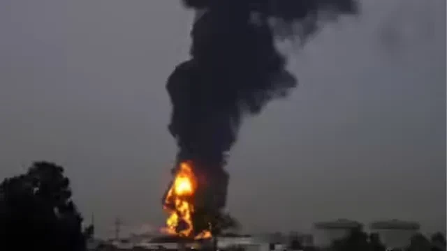 कुवैत एयरपोर्ट पर ड्रोन हमला: फ्यूल टैंक में लगी आग, कोई हताहत नहीं