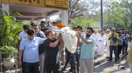 सुप्रीम कोर्ट की मंजूरी के बाद हरीश राणा को दी गई अंतिम विदाई