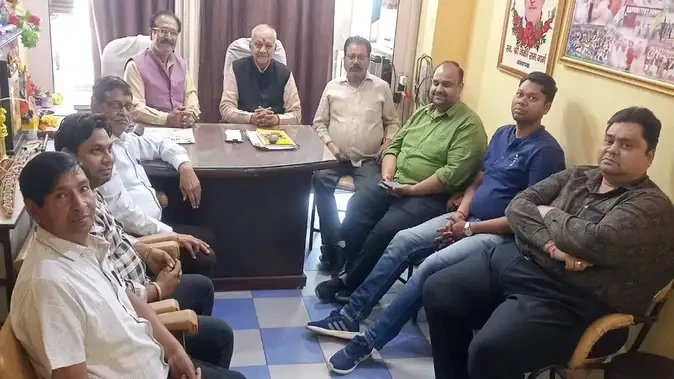 पश्चिमी यूपी व्यापार मंडल ने 2027 विधानसभा चुनाव में हिस्सा लेने का किया ऐलान