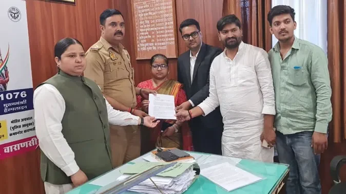 वाराणसी: नाजनीन अंसारी ने स्वामी अविमुक्तेश्वरानंद के बयान पर दर्ज कराई एफआईआर