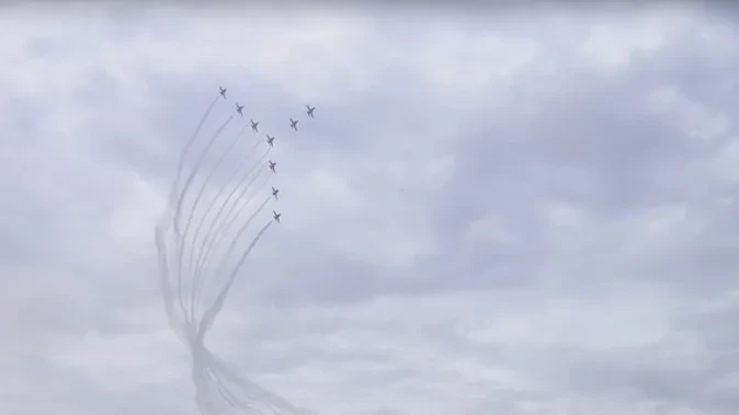 चंडीगढ़ में एयर शो: सुखना लेक पर सूर्य किरण की गर्जना से बढ़ा रोमांच