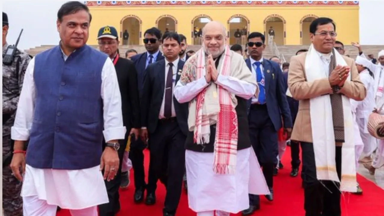 भाजपा ने प्रचार में झोंकी ताकत, असम दौरे पर अमित शाह ने किया रोड शो