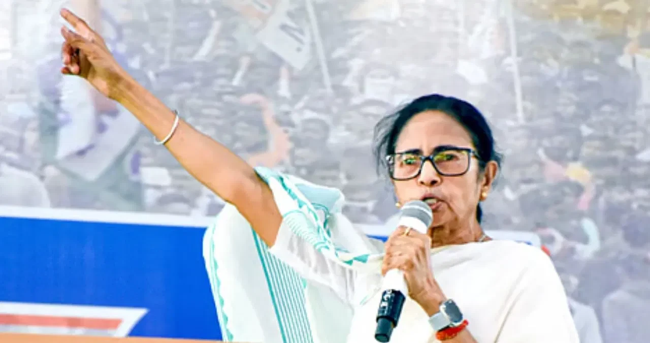 बीजेपी सत्ता में आई तो नॉन-वेज नहीं खाने देगी, चुनावी रैली में बोलीं ममता बनर्जी