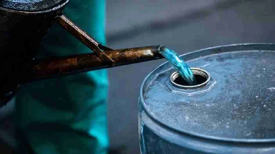 एलपीजी संकट के बीच केरोसिन की वापसी, अब पेट्रोल पंपों पर होगी बिक्री