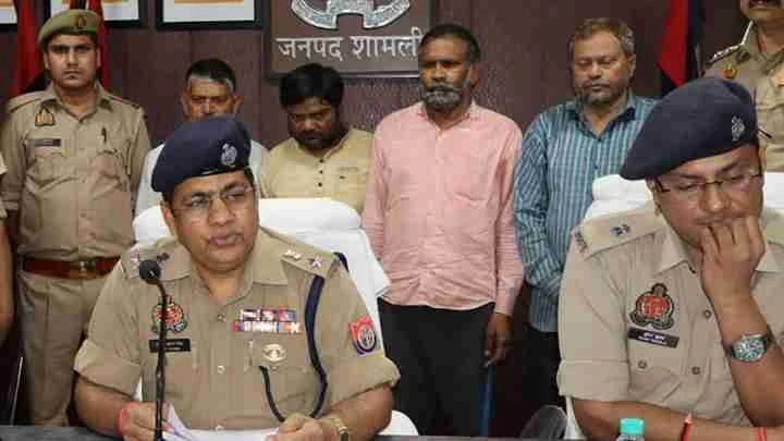 'पितृदोष दूर करेंगे' का झांसा देकर 16 लाख के गहने उड़ाए, 4 फर्जी ज्योतिषी गिरफ्तार