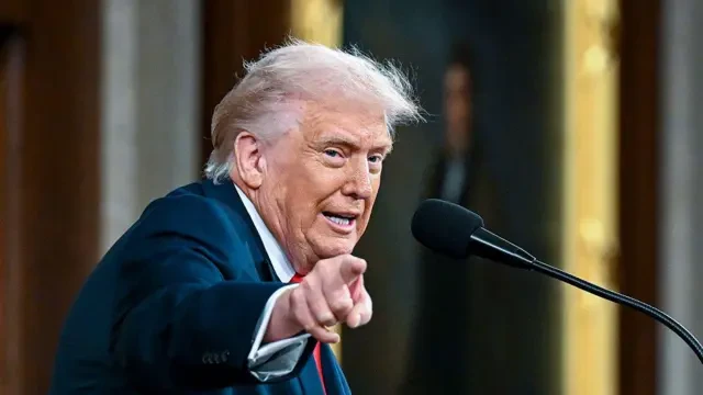 ट्रंप का बड़ा बयान: ईरान की नौसेना खत्म, नहीं बनने देंगे परमाणु ताकत