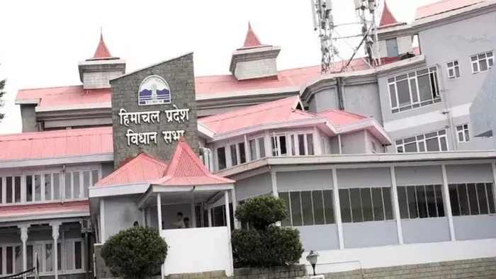 शिमला: सड़कों की अधूरी हालत पर विधानसभा में हंगामा, विधायकों ने ठेकेदार कंपनी पर लगाया आरोप