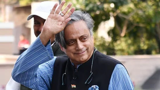 मलप्पुरम में कांग्रेस सांसद शशि थरूर के काफिले पर हमला, एक गिरफ्तार