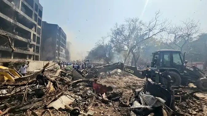 एयर इंडिया हादसा: 10 महीने बाद भी पीड़ित परिवारों की इंसाफ की मांग, पीएम मोदी को लिखी चिट्ठी