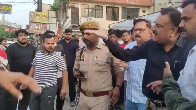 मेरठ सेंट्रल मार्केट तनाव: साहिल प्लाजा के मालिक और व्यापारी किशोर वाधवा के बीच मारपीट