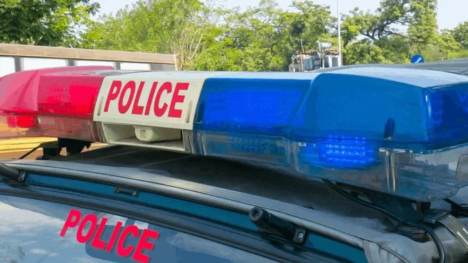 नोएडा: इंदिरापुरम के छात्र हर्षित भट्ट की पानी में डूबने से दर्दनाक मौत