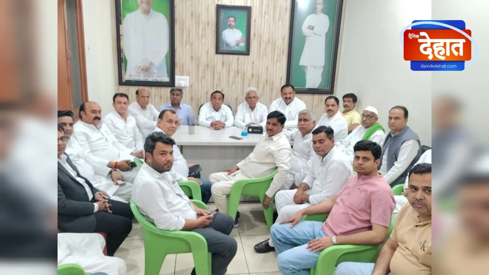 रालोद कार्यालय में अहम बैठक, मुख्यमंत्री योगी और जयंत चौधरी के आगमन की तैयारियां