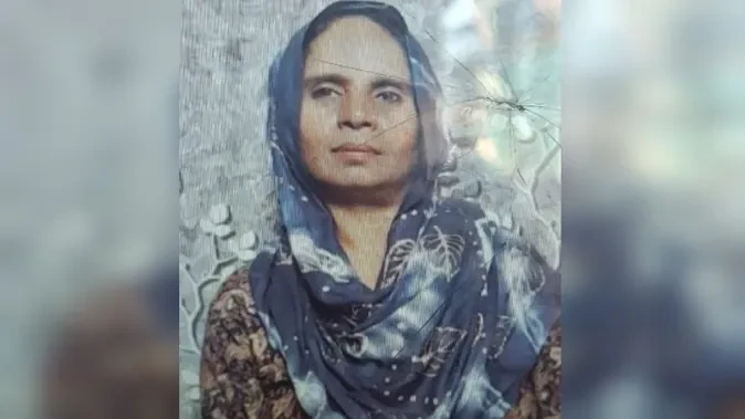 कैराना में सड़क हादसा: मां की मौत, बेटी घायल