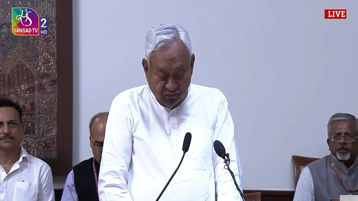 नीतीश कुमार ने राज्यसभा सदस्य के रूप में ली शपथ, नई राजनीतिक पारी शुरू