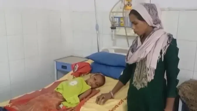 बागपत: मां की ममता बनी मिसाल, करंट में फंसे बेटे को बचाने के लिए मां ने लगाई छलांग