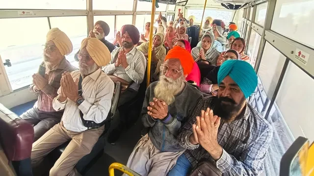 बैसाखी पर 1763 श्रद्धालु पाकिस्तान रवाना, गुरुधामों के करेंगे दर्शन