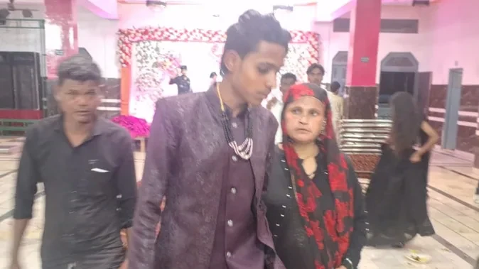 गोश्त को लेकर लड़ पड़े बराती-घराती; खुले मंच से दूल्हे ने दिया तीन तलाक