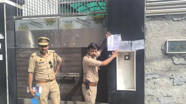 हापुड़ पुलिस की बड़ी कार्रवाई, ढोल बजाकर की गई मुनादी